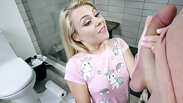 EXTRA TEENY - Blonde Skylar Valentine using Sean Lawless big dick to clean her pussy until he cums