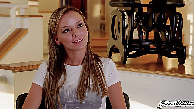 Thin blonde gets serious the second the cock hits her G spot