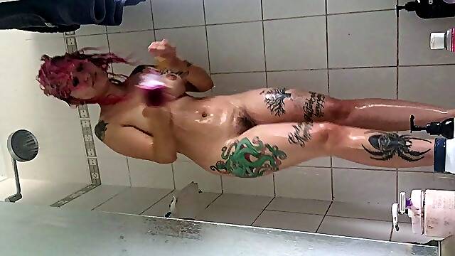 Cute amateur brunette naughty in solo jerking show on camera