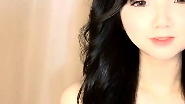 Cute amateur brunette naughty in solo jerking show on camera
