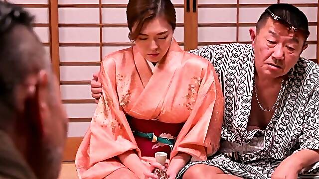 Nanase Is The Wife Of The Manager Of Hotspring Who Has Bad