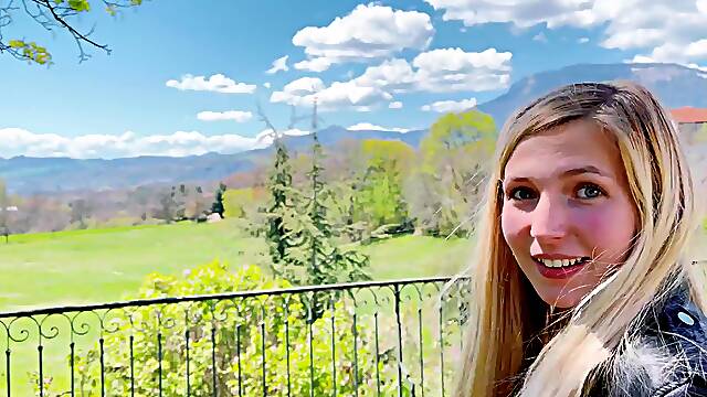 Cute French babe brought me to a heavenly place to suck my dick there