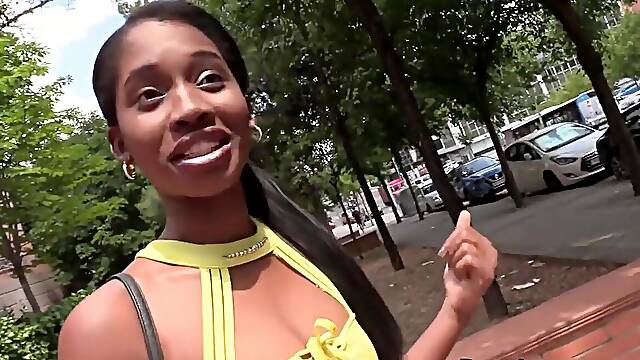 Cumshot In Ebony Teen 18+ Mouth