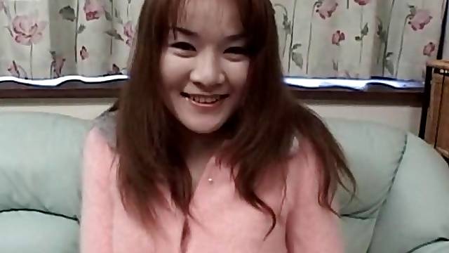 Mako Kamizaki works dicks in premium Asian threesome