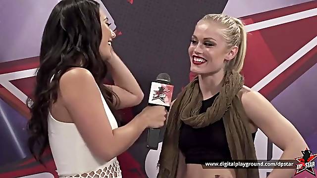 Sexy blonde pornstar Ash Hollywood takes part in fuck job competition