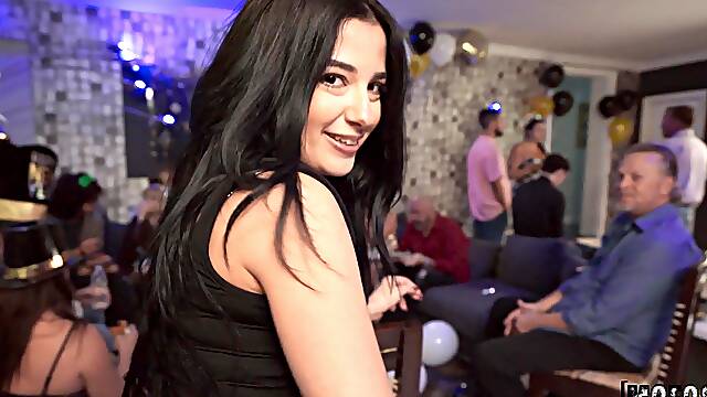 Vanessa Maries Party Encounter Sparks Fiery Heat