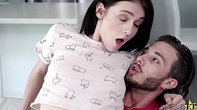 Rosalyn Sphinx Strange Addiction Uncontrollable Orgasms