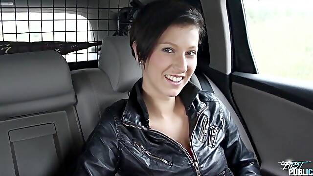 Gal with large titties gets screwed in public