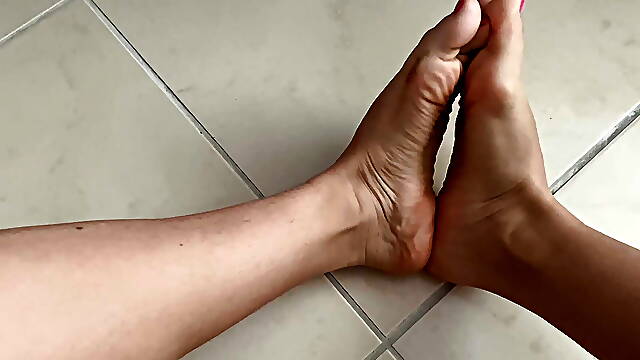 Arab failing or massaging their feet