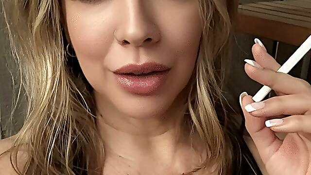 Elle Lyon Short Stories - The Black Tank