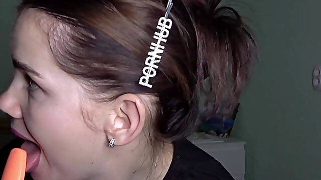 Anna Gives a Hot Blowjob and Sucks Various Objects