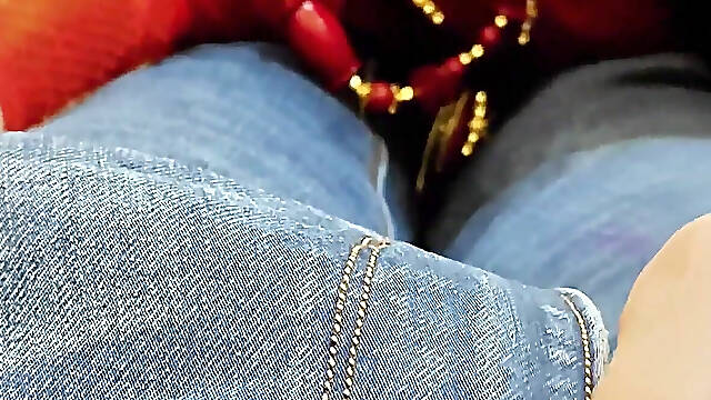 I Fuck My Indian Desi Mausi While No One Is in Home