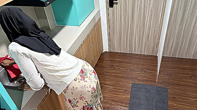 Employer Invites New Maid Into Room